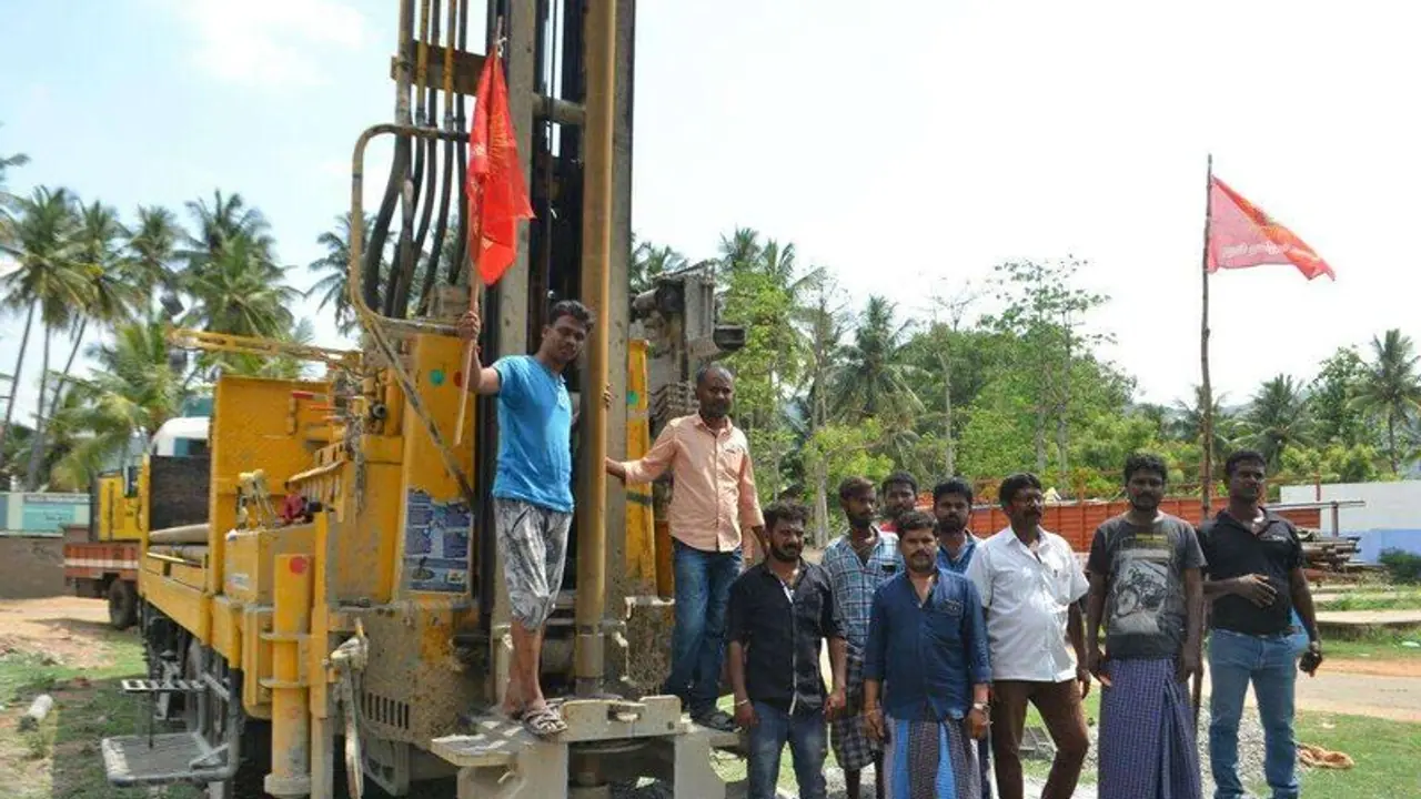 ವಿಜಯಪುರ: 1100 ಅಡಿ ಆಳ ಕೊರೆದರೂ ಸಿಗ್ತಿಲ್ಲ ಜೀವಜಲ, ನೀರಿಗಾಗಿ ಹಾಹಾಕಾರ..!