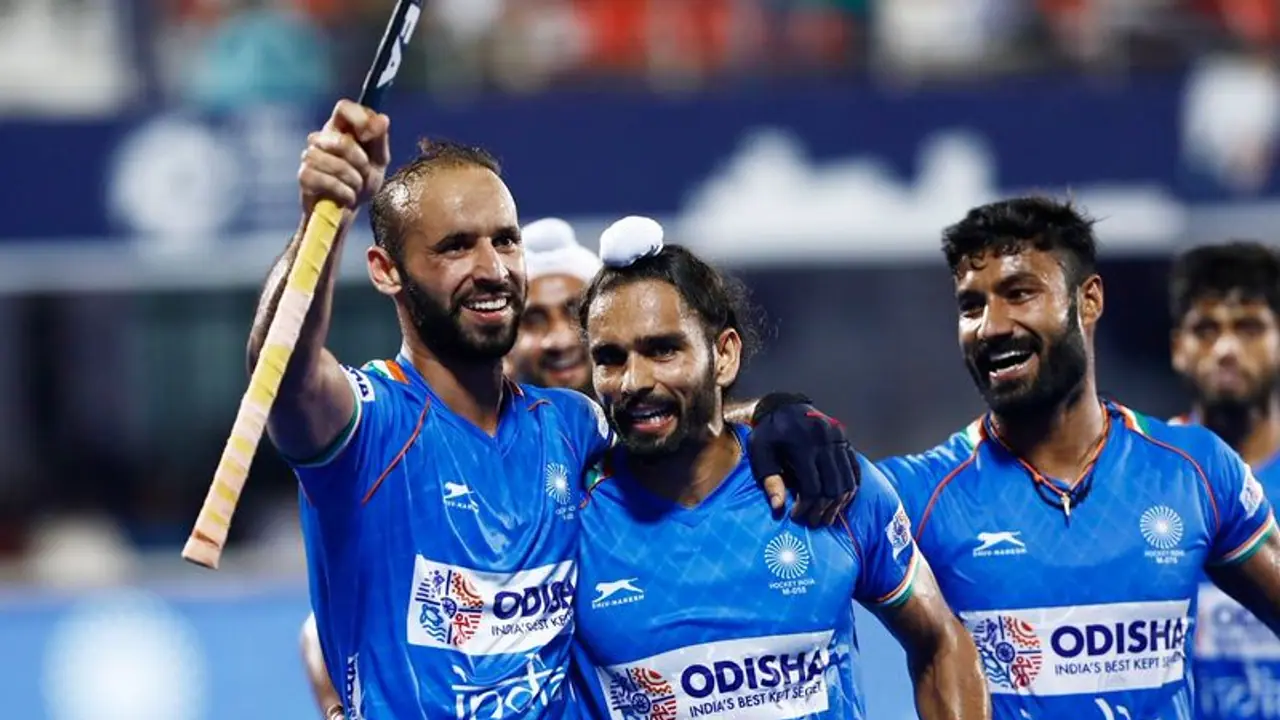 ಪುರುಷರ ಹಾಕಿ ಸೀರೀಸ್ ಫೈನಲ್ಸ್: ಫೈನಲ್ಗೆ ಭಾರತ ಪುರುಷರ ಹಾಕಿ ಸೀರೀಸ್ ಫೈನಲ್ಸ್: ಫೈನಲ್ಗೆ ಭಾರತ