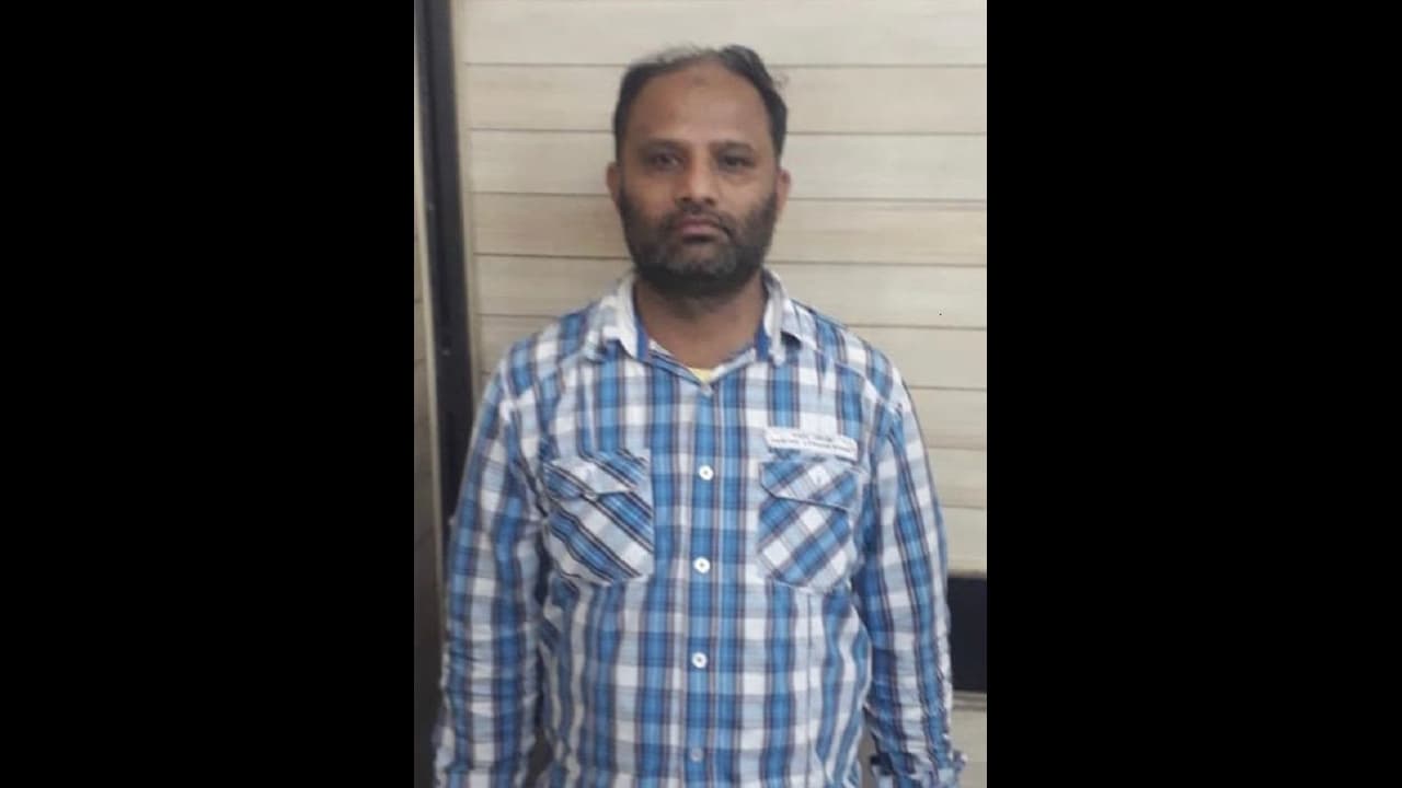 दिल्ली पुलिस ने गिरफ्तार किया 25 हजार का ईनामी बदमाश दिल्ली पुलिस ने गिरफ्तार किया 25 हजार का ईनामी बदमाश