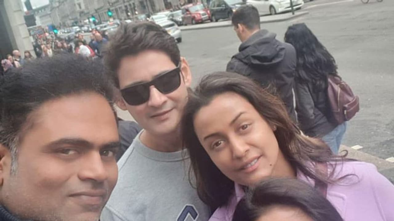 ఇక వదలవా మహేష్ ని..? వంశీ పైడిపల్లిపై సెటైర్లు! ఇక వదలవా మహేష్ ని..? వంశీ పైడిపల్లిపై సెటైర్లు!