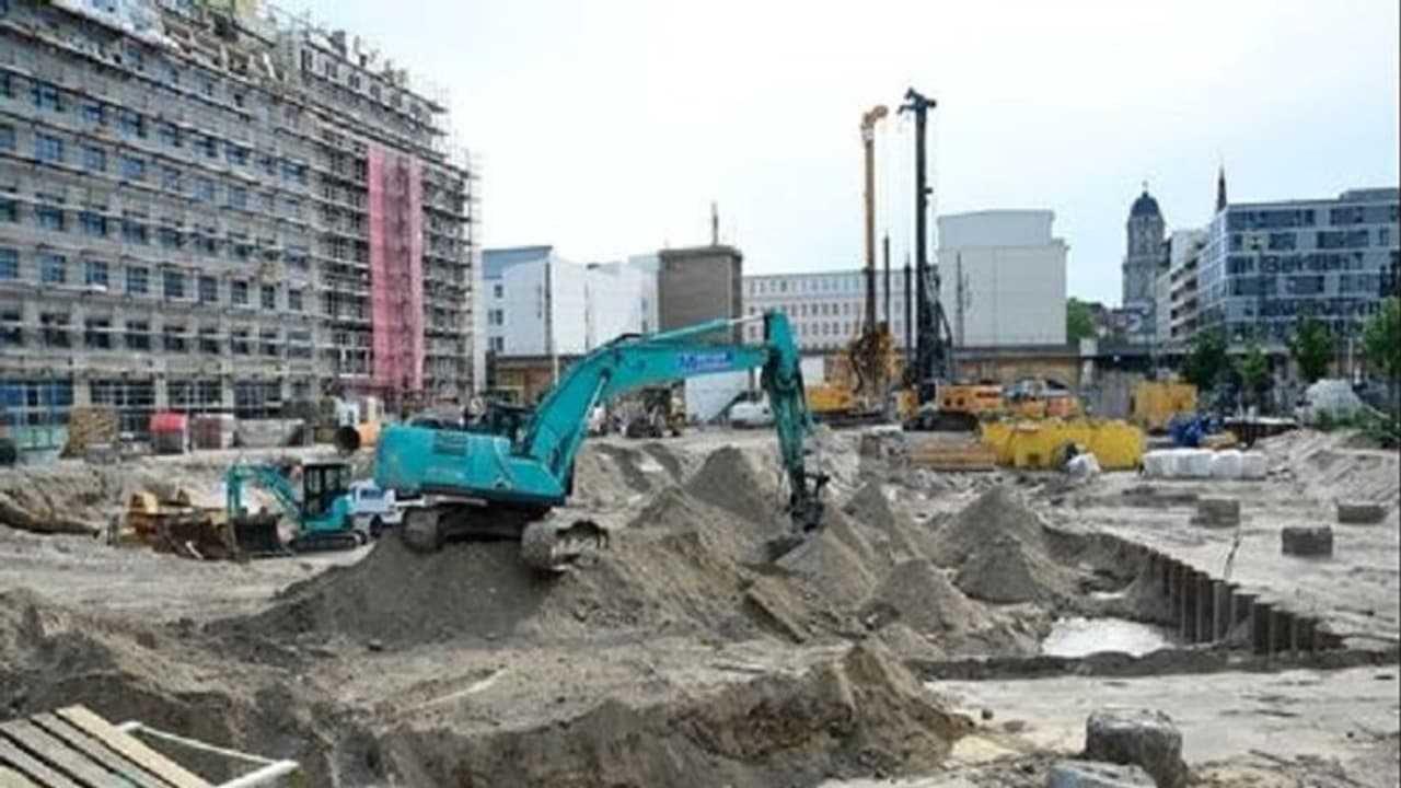 ಎರಡನೇ ವಿಶ್ವಯುದ್ದದ ಜೀವಂತ ಬಾಂಬ್ ಪತ್ತೆ: ಹತ್ತಿರ ಹೋಗ್ಬೇಡಿ ಮತ್ತೆ! ಎರಡನೇ ವಿಶ್ವಯುದ್ದದ ಜೀವಂತ ಬಾಂಬ್ ಪತ್ತೆ: ಹತ್ತಿರ ಹೋಗ್ಬೇಡಿ ಮತ್ತೆ!