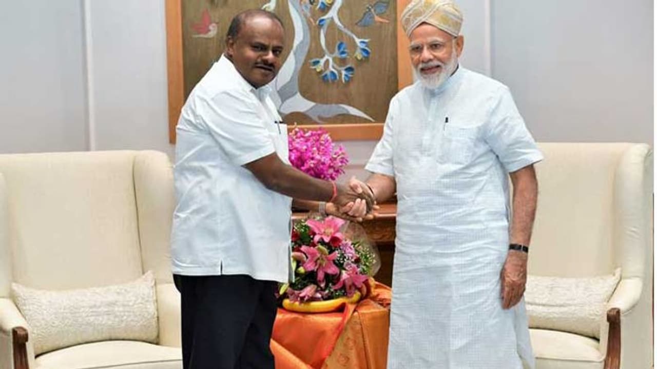 HD Kumaraswamy makes shocking claim, says PM Modi offered him Karnataka CM post for full term HD Kumaraswamy makes shocking claim, says PM Modi offered him Karnataka CM post for full term