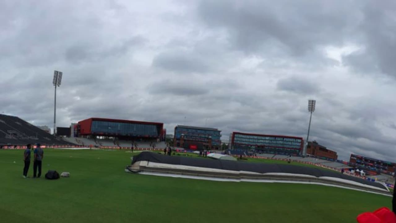 বৃষ্টির কারণে কি ভেস্তে যেতে পারে আজকের ভারত পাক মহারণ, কী বলছে আবহাওয়া বৃষ্টির কারণে কি ভেস্তে যেতে পারে আজকের ভারত পাক মহারণ, কী বলছে আবহাওয়া