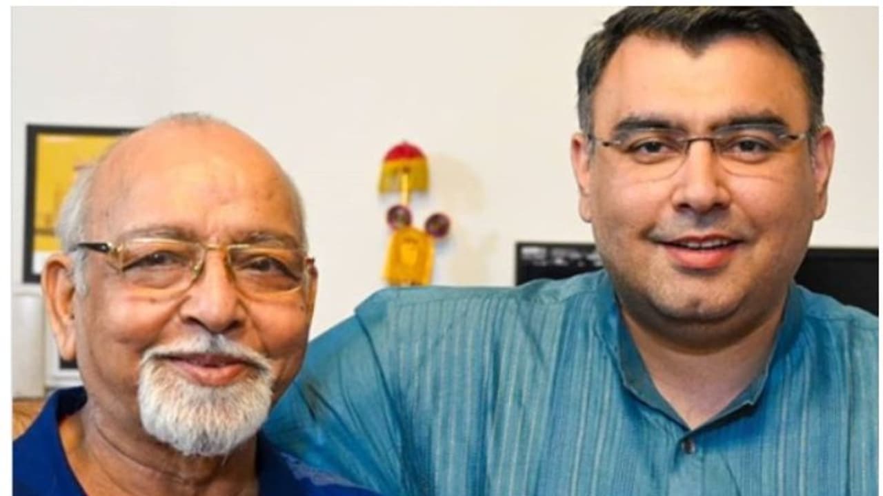 'എനിക്ക് തോക്ക് വാങ്ങാന് വേണ്ടി വീട് വിറ്റ അച്ഛന്'; പിതൃദിനത്തില് ഗഗന് നാരംഗ് പറയുന്നു 'എനിക്ക് തോക്ക് വാങ്ങാന് വേണ്ടി വീട് വിറ്റ അച്ഛന്'; പിതൃദിനത്തില് ഗഗന് നാരംഗ് പറയുന്നു