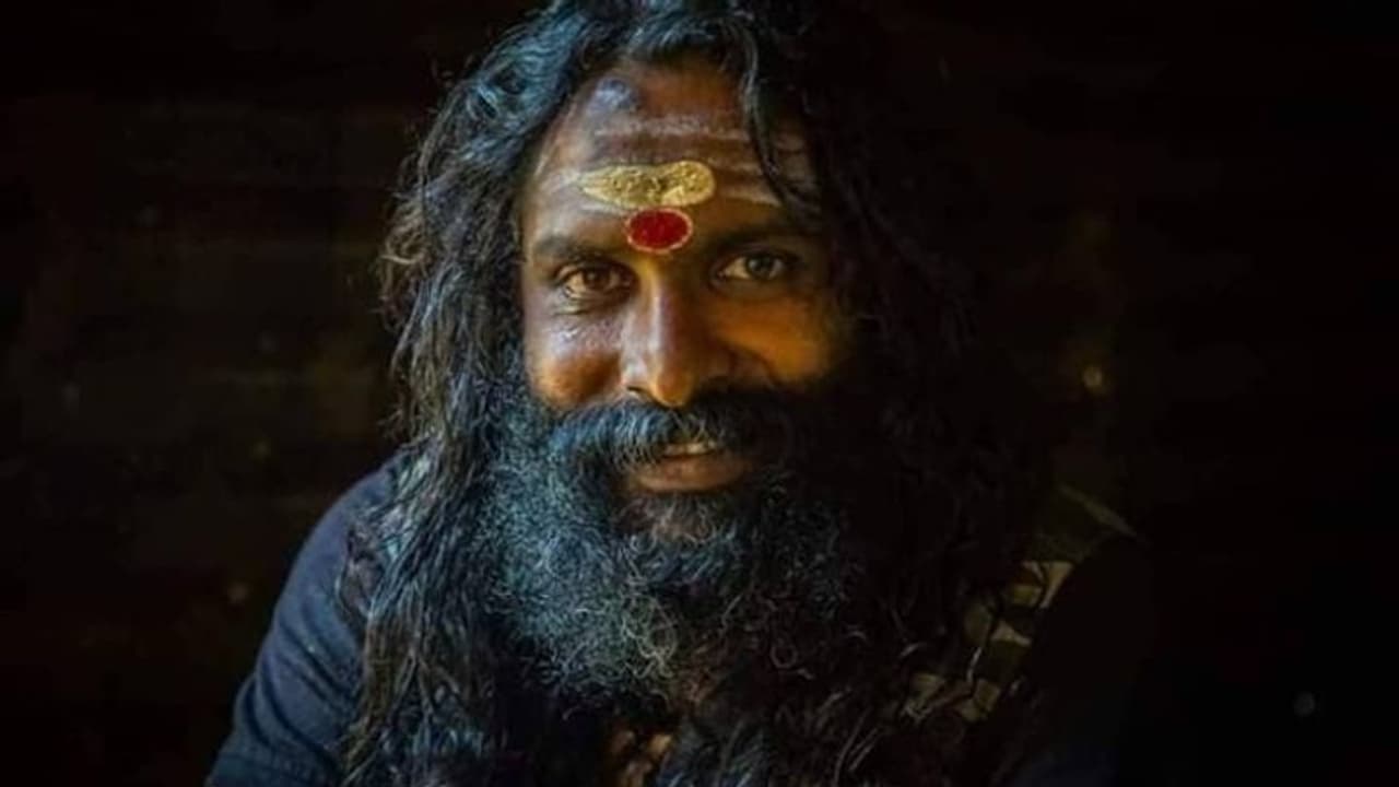 അതിരപ്പിള്ളിയിൽ കുഞ്ഞ് വേഴാമ്പലിന് പോറ്റച്ഛനായ ബൈജു കെ വാസുദേവൻ അന്തരിച്ചു അതിരപ്പിള്ളിയിൽ കുഞ്ഞ് വേഴാമ്പലിന് പോറ്റച്ഛനായ ബൈജു കെ വാസുദേവൻ അന്തരിച്ചു