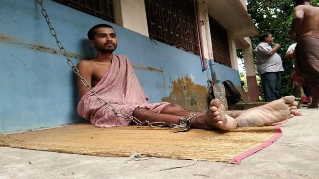 ফিরিয়েছে আরজি কর এনআরএস, চার বছর পায়ে শিকল বাঁধা রাজীবের ফিরিয়েছে আরজি কর এনআরএস, চার বছর পায়ে শিকল বাঁধা রাজীবের