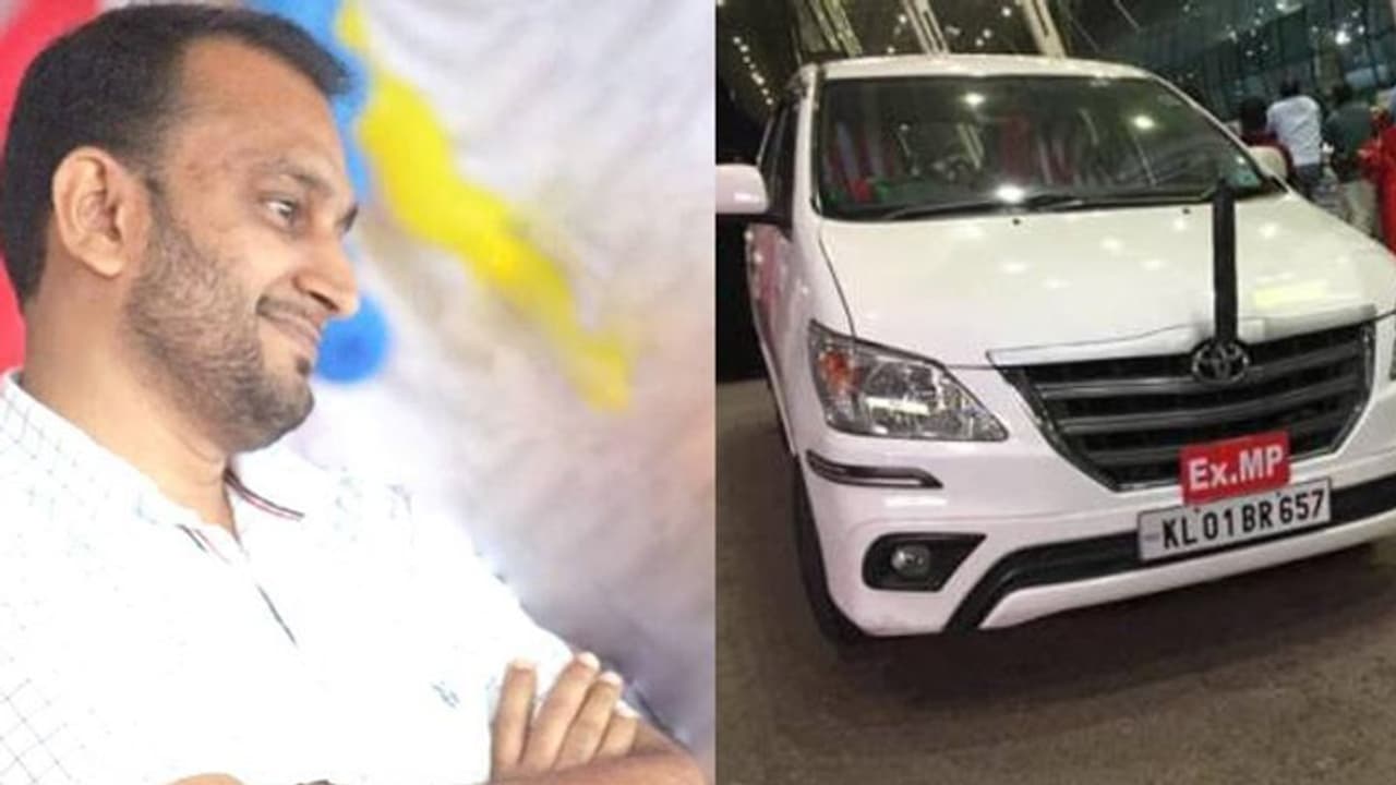 'Ex MP കാര്, സമ്പത്ത് പോലും ചിത്രം വ്യാജനാണെന്ന് ഉറപ്പിക്കുന്നില്ല'; CCTV ദൃശ്യം പുറത്ത് വിടട്ടേയെന്നും പികെ ഫിറോസ് 'Ex MP കാര്, സമ്പത്ത് പോലും ചിത്രം വ്യാജനാണെന്ന് ഉറപ്പിക്കുന്നില്ല'; CCTV ദൃശ്യം പുറത്ത് വിടട്ടേയെന്നും പികെ ഫിറോസ്