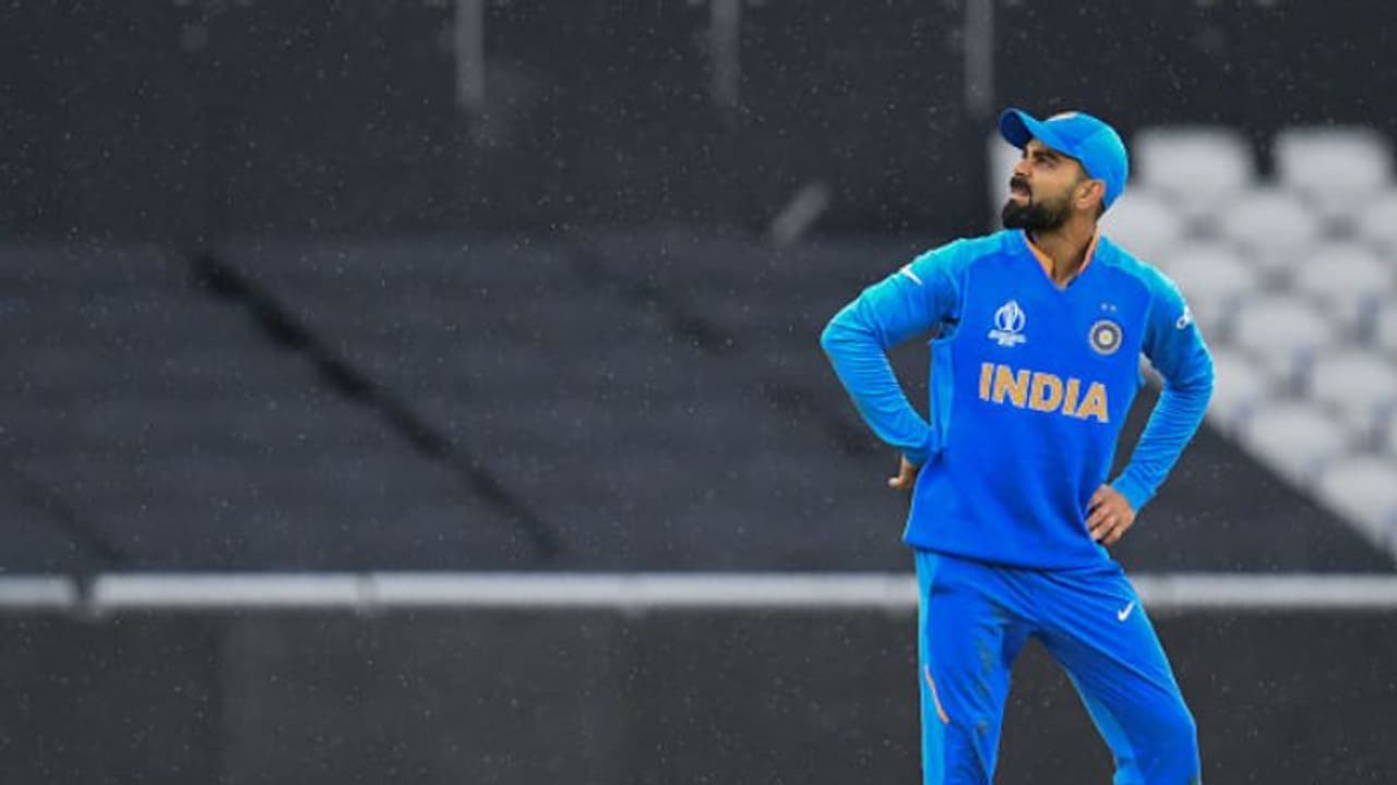 കോലിക്ക് പിഴശിക്ഷ! സംഭവമിങ്ങനെ കോലിക്ക് പിഴശിക്ഷ! സംഭവമിങ്ങനെ