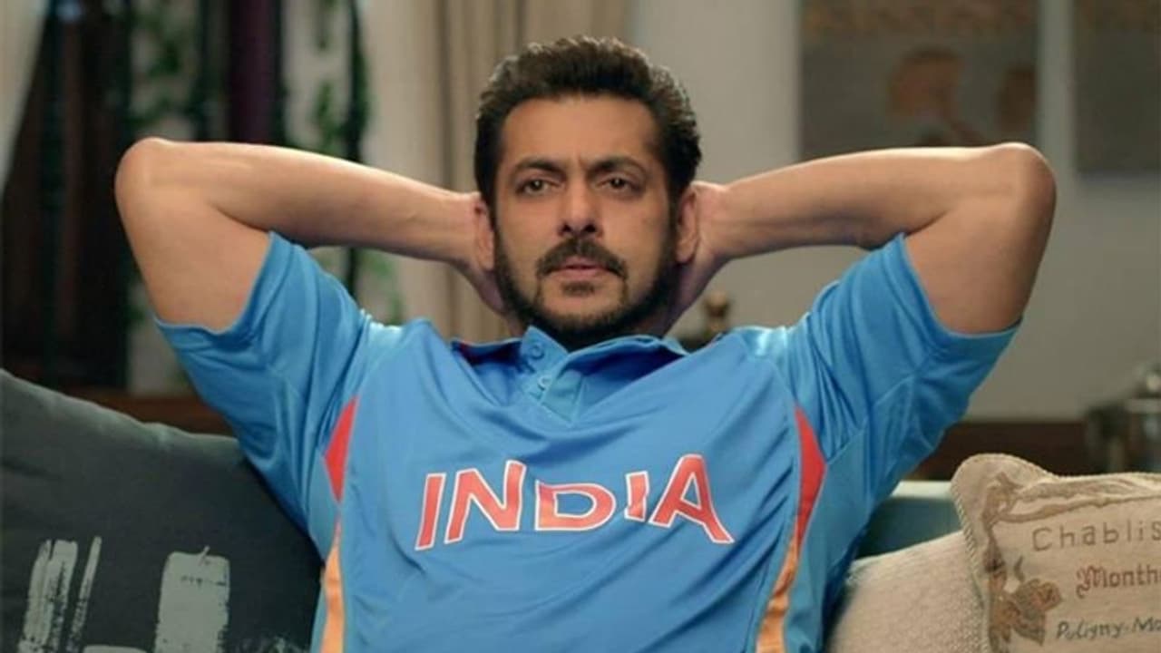 ভারত টিম এর পক্ষ থেকে ভারতীয় টিমকে শুভেচ্ছা জানালেন সলমন খান ভারত টিম এর পক্ষ থেকে ভারতীয় টিমকে শুভেচ্ছা জানালেন সলমন খান