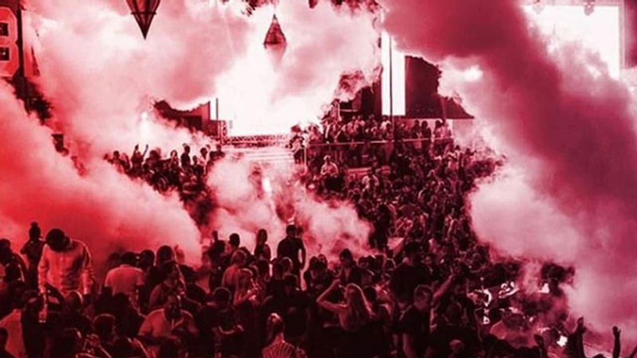 സൗദിയിലെ 'ഹലാല് നൈറ്റ് ക്ലബ്' തുറന്ന് മണിക്കൂറുകള്ക്കുള്ളില് അടച്ചുപൂട്ടിച്ചു; അന്വേഷണം ഊര്ജ്ജിതം സൗദിയിലെ 'ഹലാല് നൈറ്റ് ക്ലബ്' തുറന്ന് മണിക്കൂറുകള്ക്കുള്ളില് അടച്ചുപൂട്ടിച്ചു; അന്വേഷണം ഊര്ജ്ജിതം