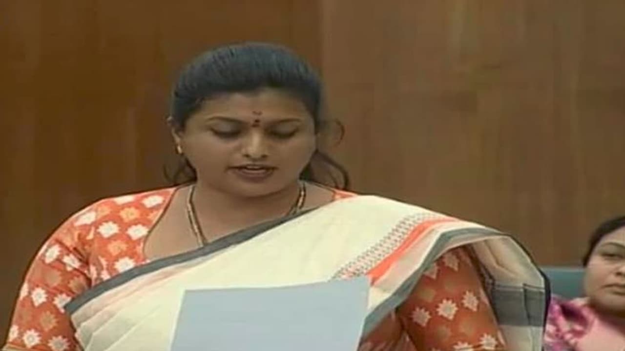 చంద్రబాబుకు మహిళల ఉసురు తగిలింది: రోజా చంద్రబాబుకు మహిళల ఉసురు తగిలింది: రోజా