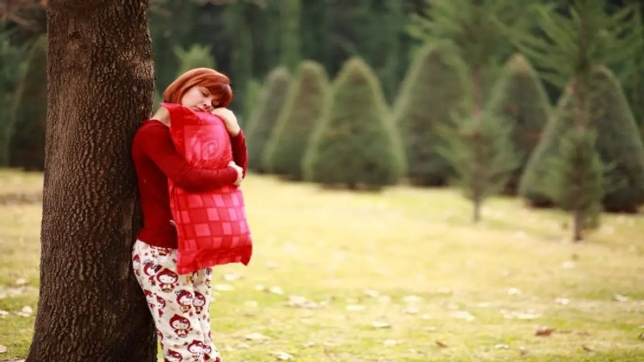 ঘুমের মধ্যে হাঁটেন! ঠিক কী কারণে এমন হয়, কী কী অসুস্থতা জড়িয়ে এর সঙ্গে ঘুমের মধ্যে হাঁটেন! ঠিক কী কারণে এমন হয়, কী কী অসুস্থতা জড়িয়ে এর সঙ্গে