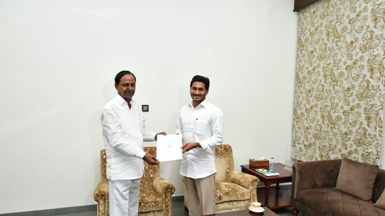 Jagan Reddy who opposed Kaleshwaram lift irrigation project gets invited for its inauguration