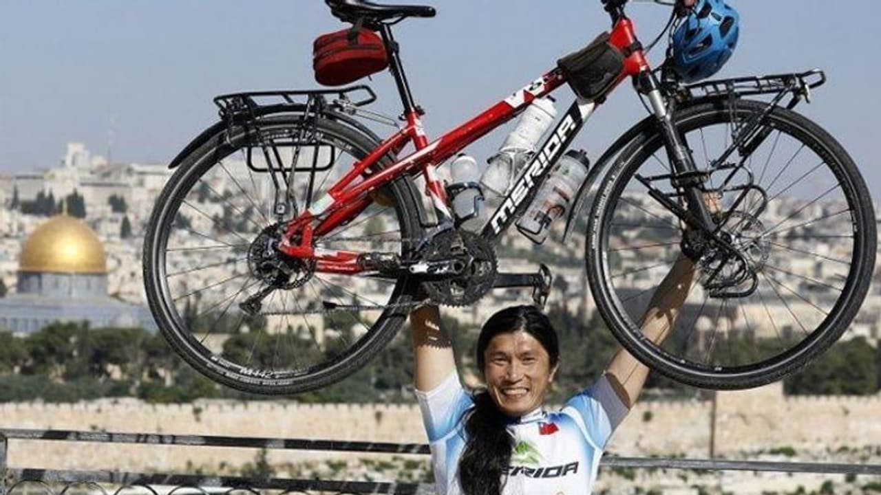 പ്രിയപ്പെട്ട സൈക്കിളില്‍ യാത്ര, നാല്‍പതുകാരന്‍ സന്ദര്‍ശിച്ചത് 64 രാജ്യങ്ങള്‍...