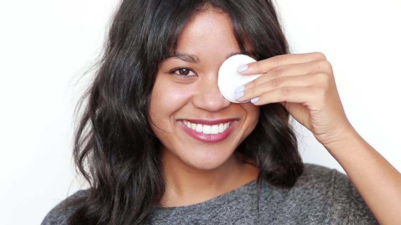 வெறும் 2 நாளில் பளபளப்பாக மாறிய முகம்..! என்ன செய்ய வேண்டும் தெரியுமா..? வெறும் 2 நாளில் பளபளப்பாக மாறிய முகம்..! என்ன செய்ய வேண்டும் தெரியுமா..?