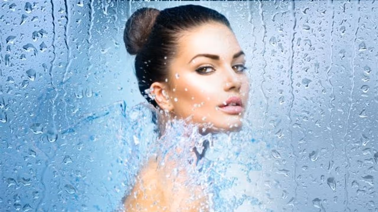 এক মিনিটেই বাজিমাত! ফিরিয়ে আনুন ত্বকের হারানো জেল্লা