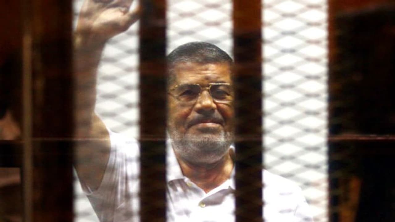 ಮಾಜಿ ಪ್ರಧಾನಿ ಮೋರ್ಸಿ ಕೋರ್ಟ್‌ನಲ್ಲೇ ಕುಸಿದು ಬಿದ್ದು ಸಾವು!