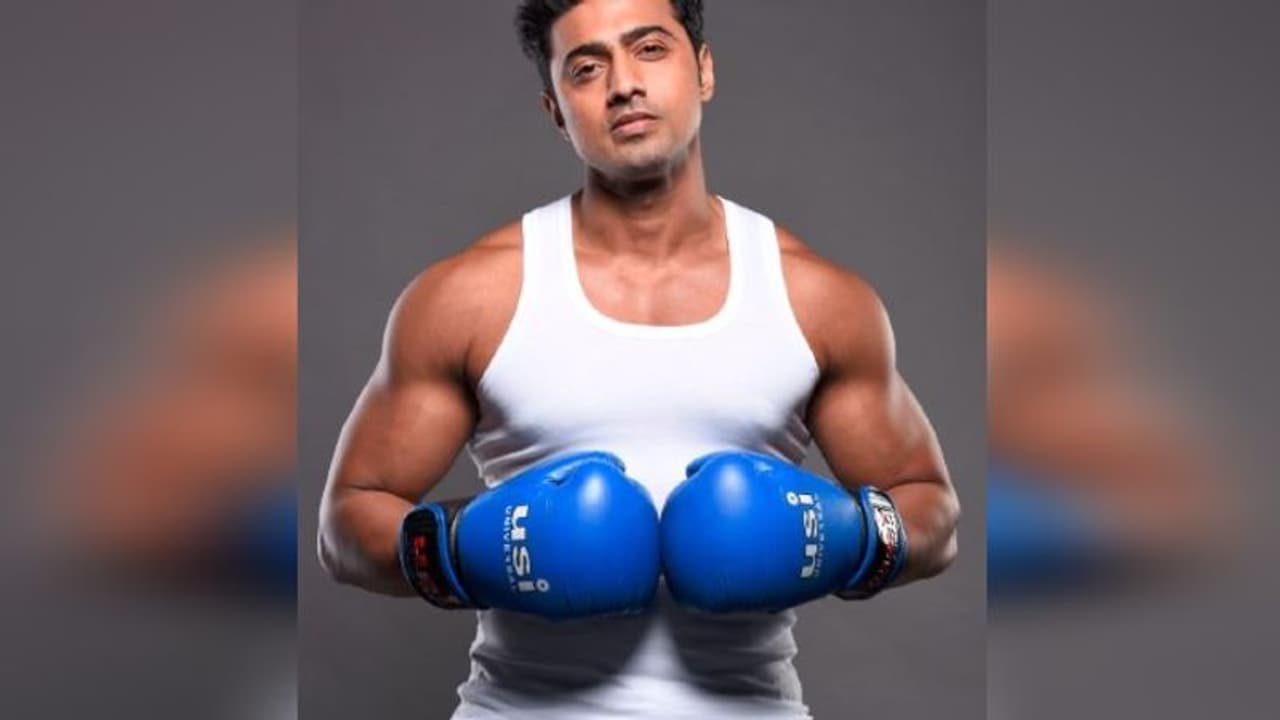 ভাগ্য ফেরাল ‘কিশমিশ’, ছবির জন্য অস্কার পেলেন দেব, সোশ্যাল মিডিয়ায় দিলেন সুখবর