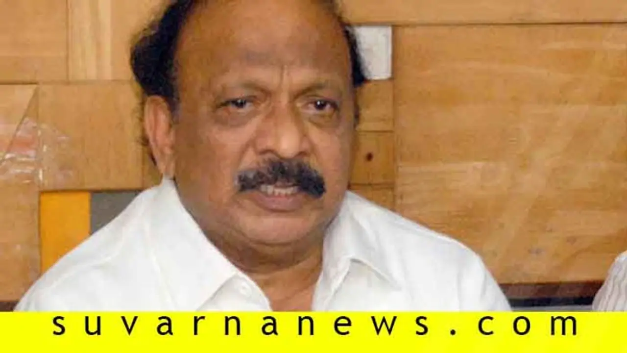 'ಬೇಗ್ ವಶಕ್ಕೆ ಪಡೆದು ಎಚ್ಡಿಕೆ ಬ್ಲಾಕ್ಮೇಲ್' 'ಬೇಗ್ ವಶಕ್ಕೆ ಪಡೆದು ಎಚ್ಡಿಕೆ ಬ್ಲಾಕ್ಮೇಲ್'