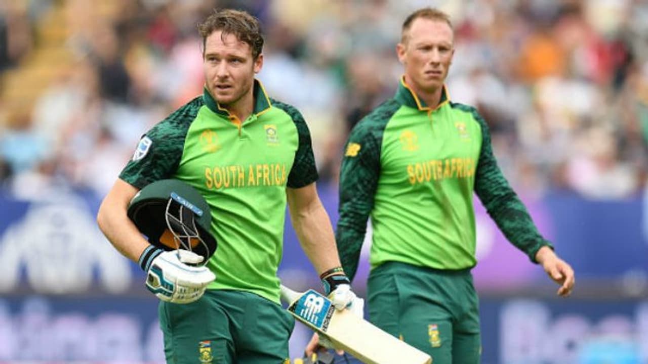 জাত চেনালেন ভ্যান ডার ডুসেঁ, এজবাস্টনে প্রথম ইনিংসে উঠল ২৫০ রও কম রান জাত চেনালেন ভ্যান ডার ডুসেঁ, এজবাস্টনে প্রথম ইনিংসে উঠল ২৫০ রও কম রান