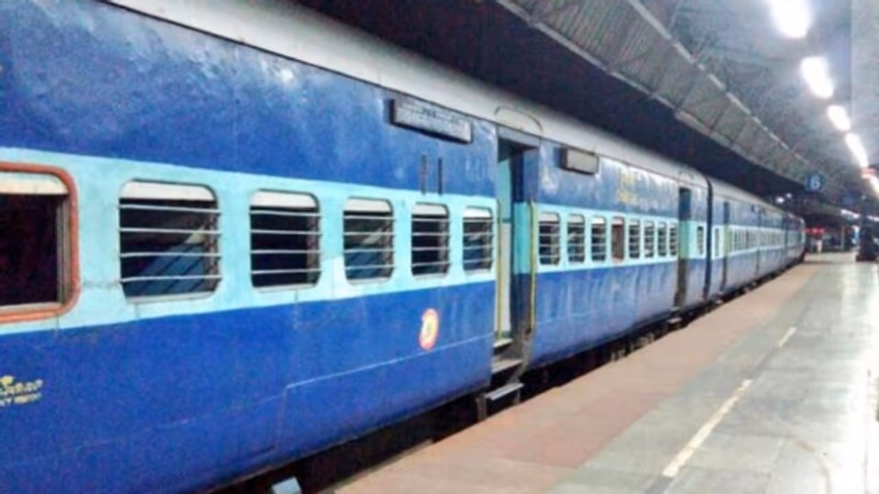 ರೈಲು ಓಡಿಸಲು ಖಾಸಗಿ ಕಂಪನಿಗಳಿಗೂ ಅವಕಾಶ! ರೈಲು ಓಡಿಸಲು ಖಾಸಗಿ ಕಂಪನಿಗಳಿಗೂ ಅವಕಾಶ!