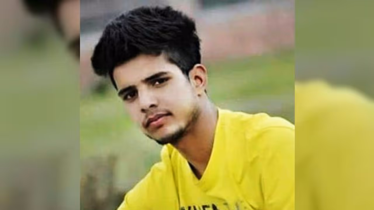 বিশ্বকাপের বাজারে কলঙ্কিত ভারতীয় ক্রিকেট! ২ বছর নির্বাসিত অনুর্ধ্ব ১৯ ক্রিকেটার বিশ্বকাপের বাজারে কলঙ্কিত ভারতীয় ক্রিকেট! ২ বছর নির্বাসিত অনুর্ধ্ব ১৯ ক্রিকেটার