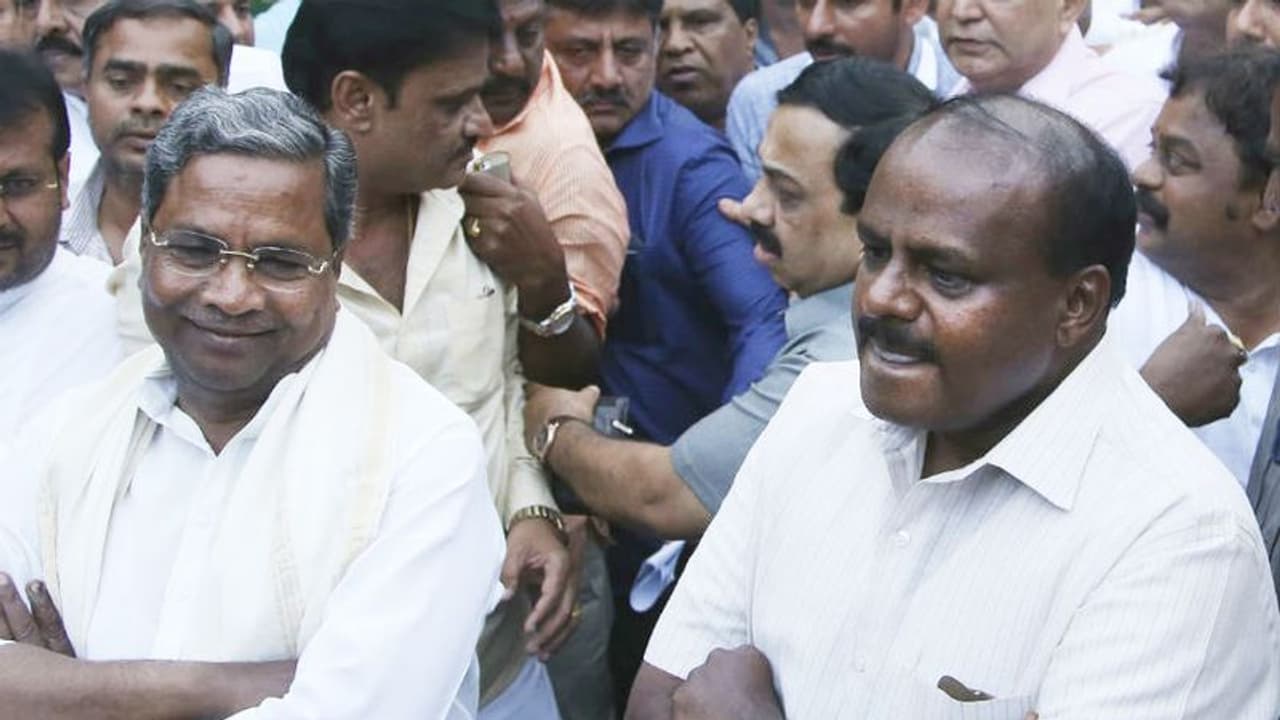 'ಅತೃಪ್ತರು ನನ್ನ ಮಾತು ಕೇಳುತ್ತಿಲ್ಲ' 'ಅತೃಪ್ತರು ನನ್ನ ಮಾತು ಕೇಳುತ್ತಿಲ್ಲ'