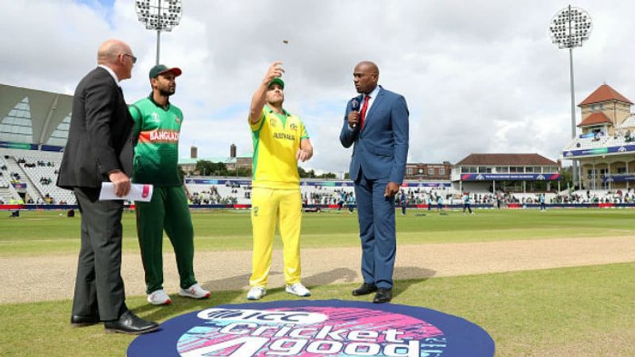 ক্যাঙ্গারু বনাম টাইগার আগে ব্যাট নিলেন ফিঞ্চ, দুই দলেই বেশ কয়েকটি পরিবর্তন ক্যাঙ্গারু বনাম টাইগার আগে ব্যাট নিলেন ফিঞ্চ, দুই দলেই বেশ কয়েকটি পরিবর্তন