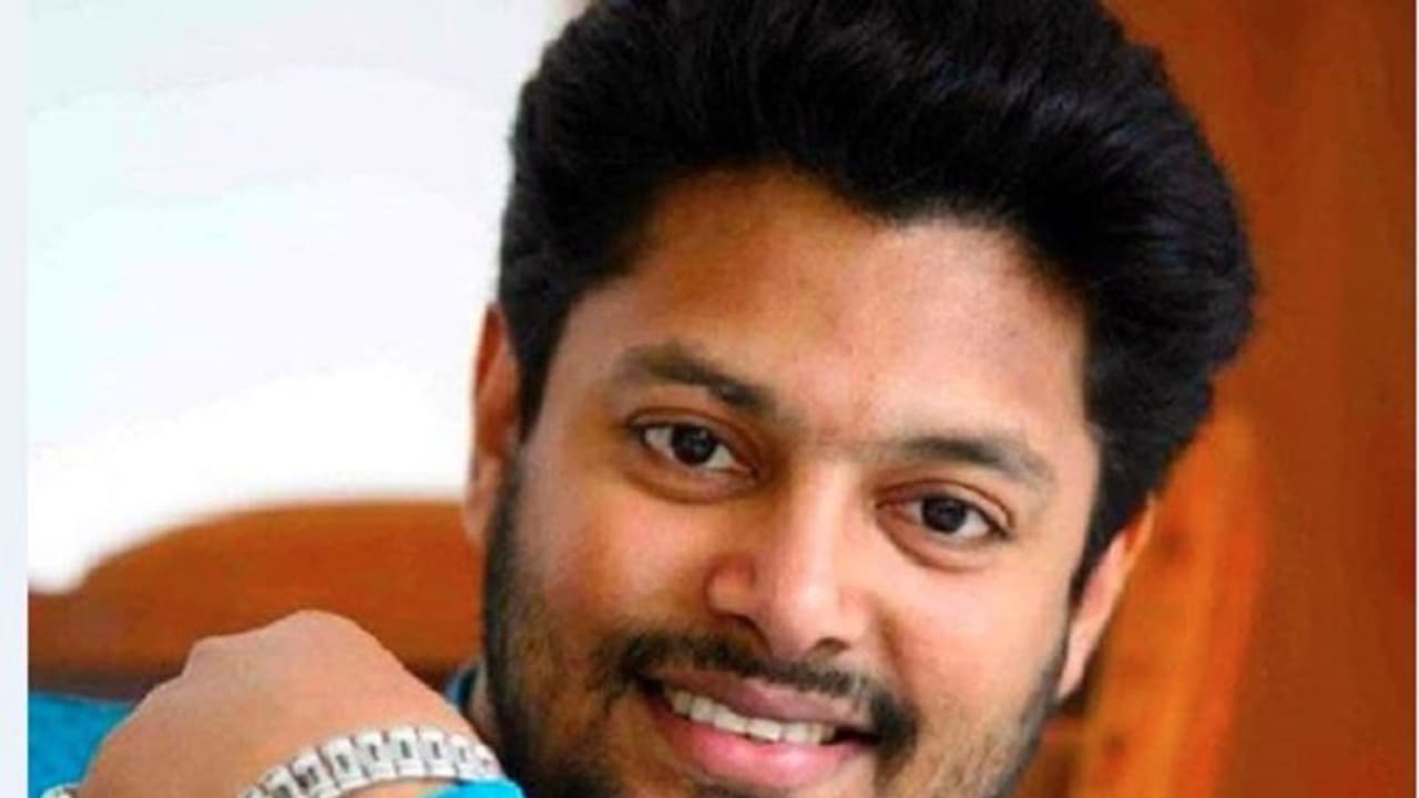 ಮಲಯಾಳಂ ಹೆಸರಾಂತ ಗಾಯಕ ಕನ್ನಡಕ್ಕೆ ಮಲಯಾಳಂ ಹೆಸರಾಂತ ಗಾಯಕ ಕನ್ನಡಕ್ಕೆ