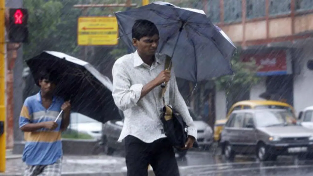 ফের নিম্নচাপ, রবিবার থেকে বৃষ্টি, কিন্তু দক্ষিণবঙ্গের চিন্তা কমছে না ফের নিম্নচাপ, রবিবার থেকে বৃষ্টি, কিন্তু দক্ষিণবঙ্গের চিন্তা কমছে না