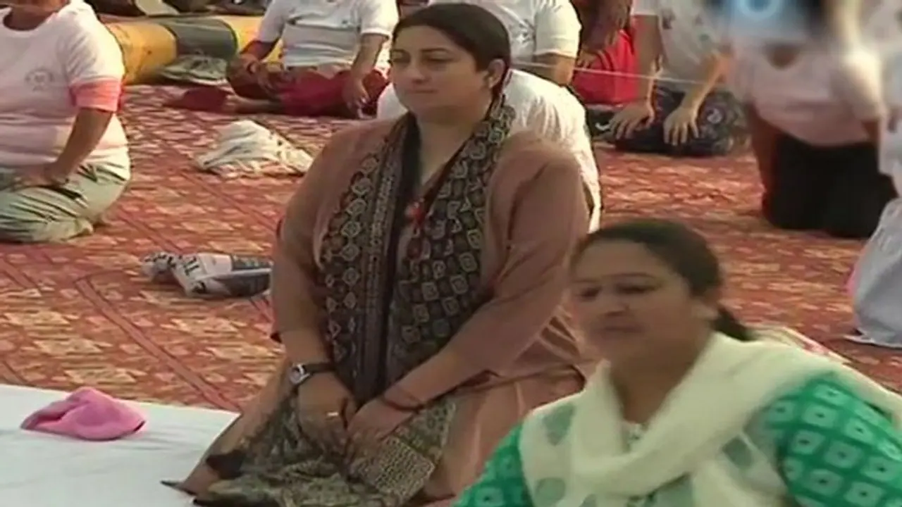 আন্তর্জাতিক যোগদিবসে দেশজুড়ে সামিল হলেন রাজনৈতিক ব্যক্তিত্বরা আন্তর্জাতিক যোগদিবসে দেশজুড়ে সামিল হলেন রাজনৈতিক ব্যক্তিত্বরা