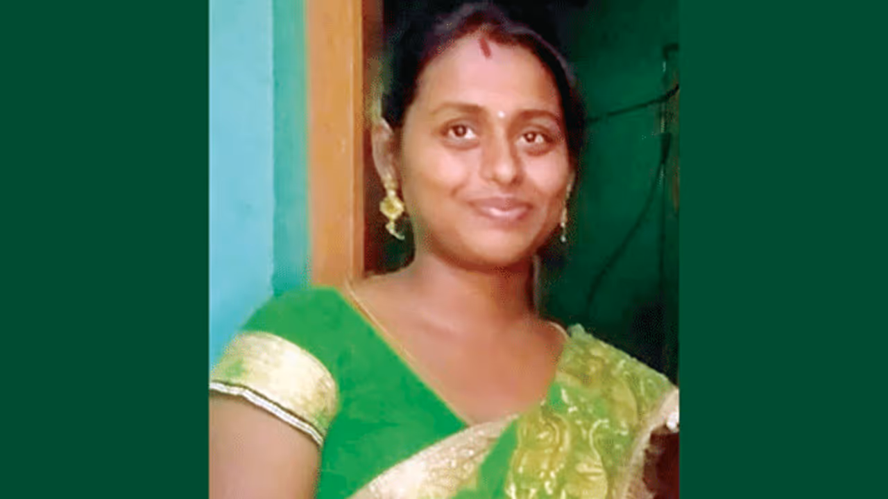 திருமணமான இளம்பெண் மர்ம மரணம்... தந்தை போலீசில் பரபரப்பு புகார்..! திருமணமான இளம்பெண் மர்ம மரணம்... தந்தை போலீசில் பரபரப்பு புகார்..!