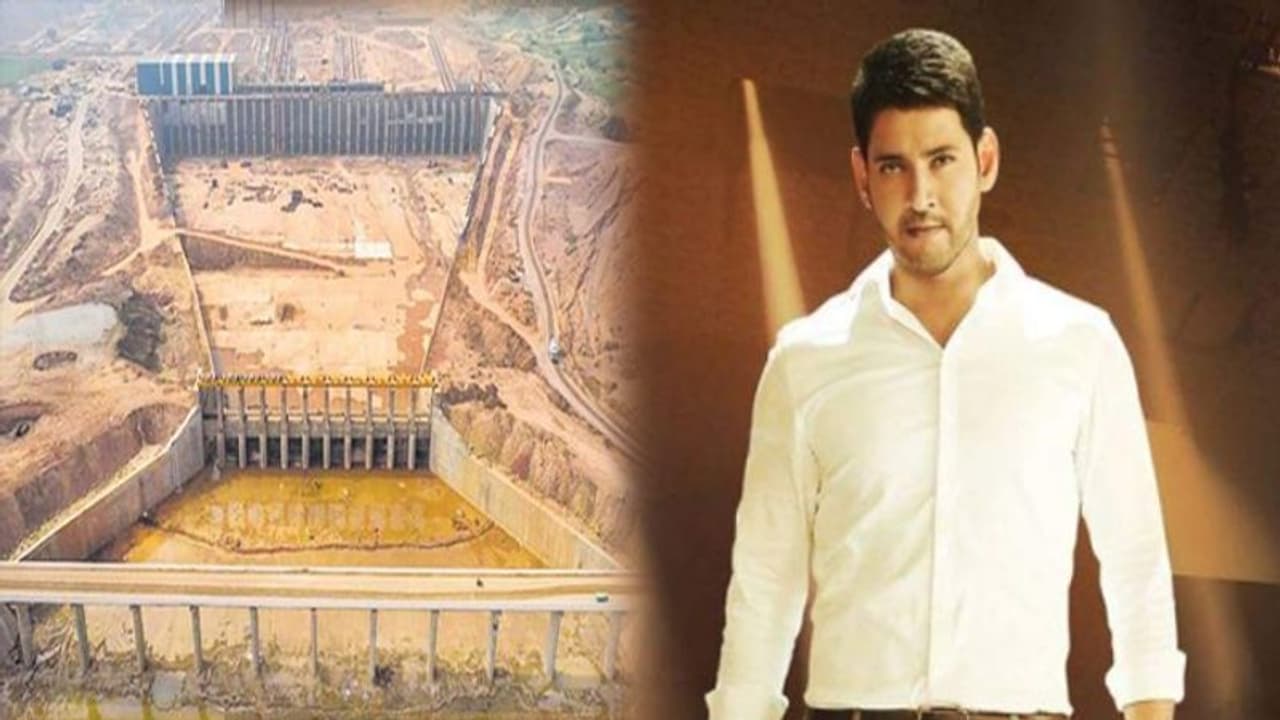 ఇంజనీర్లకు హ్యాట్సాఫ్.. కాళేశ్వరం ప్రాజెక్ట్ పై మహేష్ ప్రశంసలు! ఇంజనీర్లకు హ్యాట్సాఫ్.. కాళేశ్వరం ప్రాజెక్ట్ పై మహేష్ ప్రశంసలు!