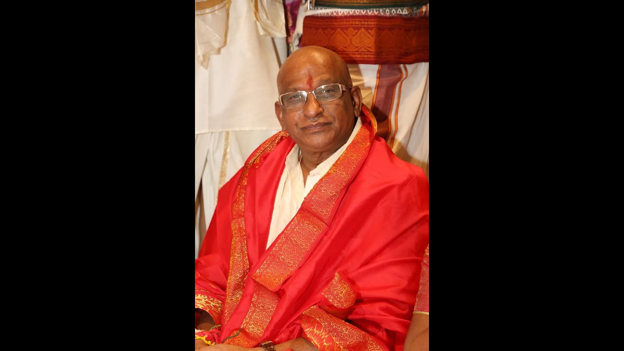 ఆ దర్శనాలే ఉంటాయి, మిగిలినవి రద్దు: టీటీడీ చైర్మన్ వైవీ క్లారిటీ ఆ దర్శనాలే ఉంటాయి, మిగిలినవి రద్దు: టీటీడీ చైర్మన్ వైవీ క్లారిటీ