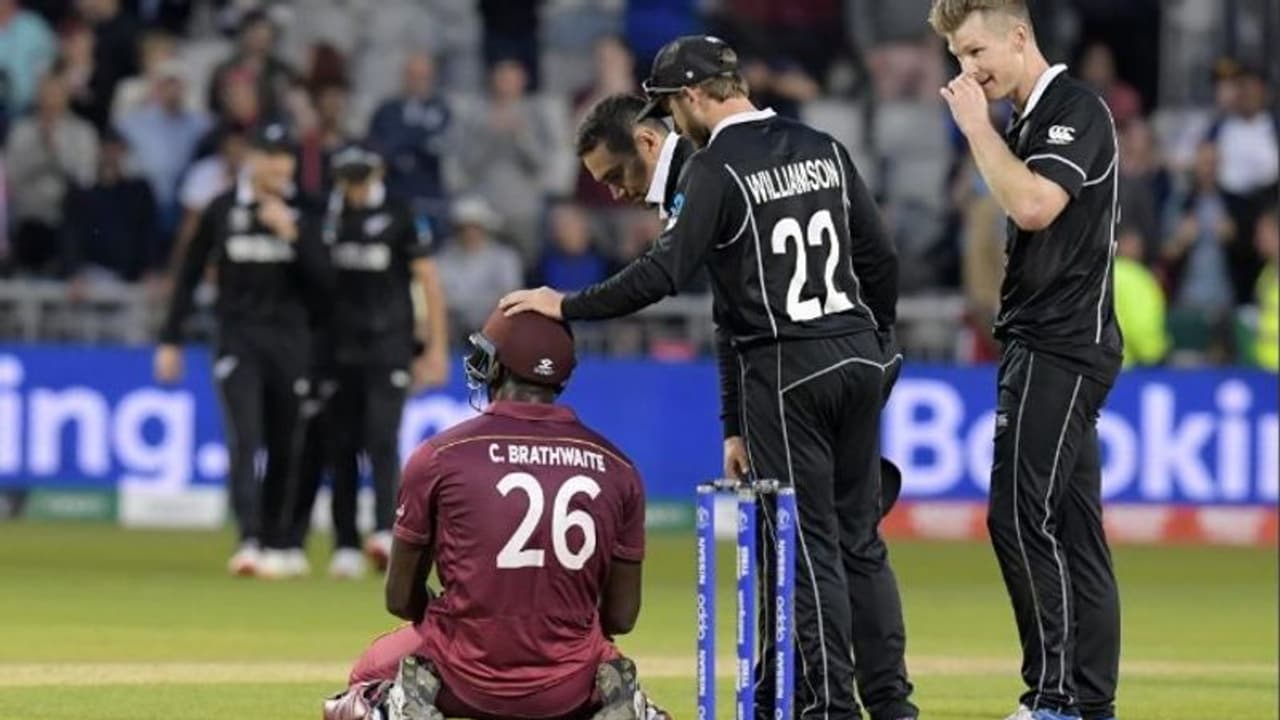 ബ്രാത്ത്വെയ്റ്റ് പൊരുതി, പക്ഷെ ഭാഗ്യം തുണച്ചില്ല: ലോകകപ്പിൽ വിന്റീസിന് അഞ്ച് റൺസിന്റെ തോൽവി ബ്രാത്ത്വെയ്റ്റ് പൊരുതി, പക്ഷെ ഭാഗ്യം തുണച്ചില്ല: ലോകകപ്പിൽ വിന്റീസിന് അഞ്ച് റൺസിന്റെ തോൽവി