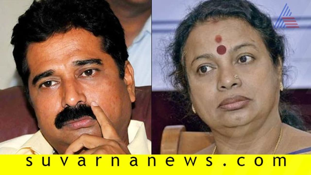 ಮಾನನಷ್ಟ ಕೇಸ್ ಪ್ರಕರಣ: ಹಾಲಪ್ಪ ಉಮಾಶ್ರೀ ರಾಜಿ ಮಾನನಷ್ಟ ಕೇಸ್ ಪ್ರಕರಣ: ಹಾಲಪ್ಪ ಉಮಾಶ್ರೀ ರಾಜಿ