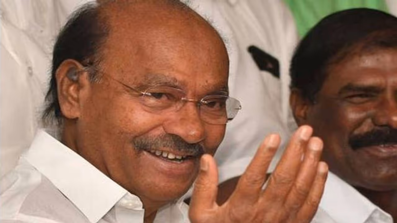 ஒரே ஒரு எலுமிச்சம்பழம் கொண்டு வந்தால் போதும்... ராமதாஸ் அன்புக்கட்டளை..! ஒரே ஒரு எலுமிச்சம்பழம் கொண்டு வந்தால் போதும்... ராமதாஸ் அன்புக்கட்டளை..!