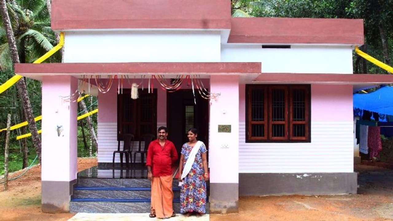 കെയര് ഹോം പദ്ധതിയിലൂടെ വീട്; ആശ്വാസ തുരുത്തില് സിബിയും കുടുംബവും കെയര് ഹോം പദ്ധതിയിലൂടെ വീട്; ആശ്വാസ തുരുത്തില് സിബിയും കുടുംബവും