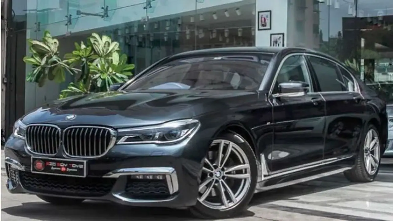 ಮಾರಾಟಕ್ಕಿದೆ ಸಲ್ಮಾನ್ ಖಾನ್ ಖರೀದಿಸಿದ BMW 7 ಸೀರಿಸ್ ಕಾರು! ಮಾರಾಟಕ್ಕಿದೆ ಸಲ್ಮಾನ್ ಖಾನ್ ಖರೀದಿಸಿದ BMW 7 ಸೀರಿಸ್ ಕಾರು!
