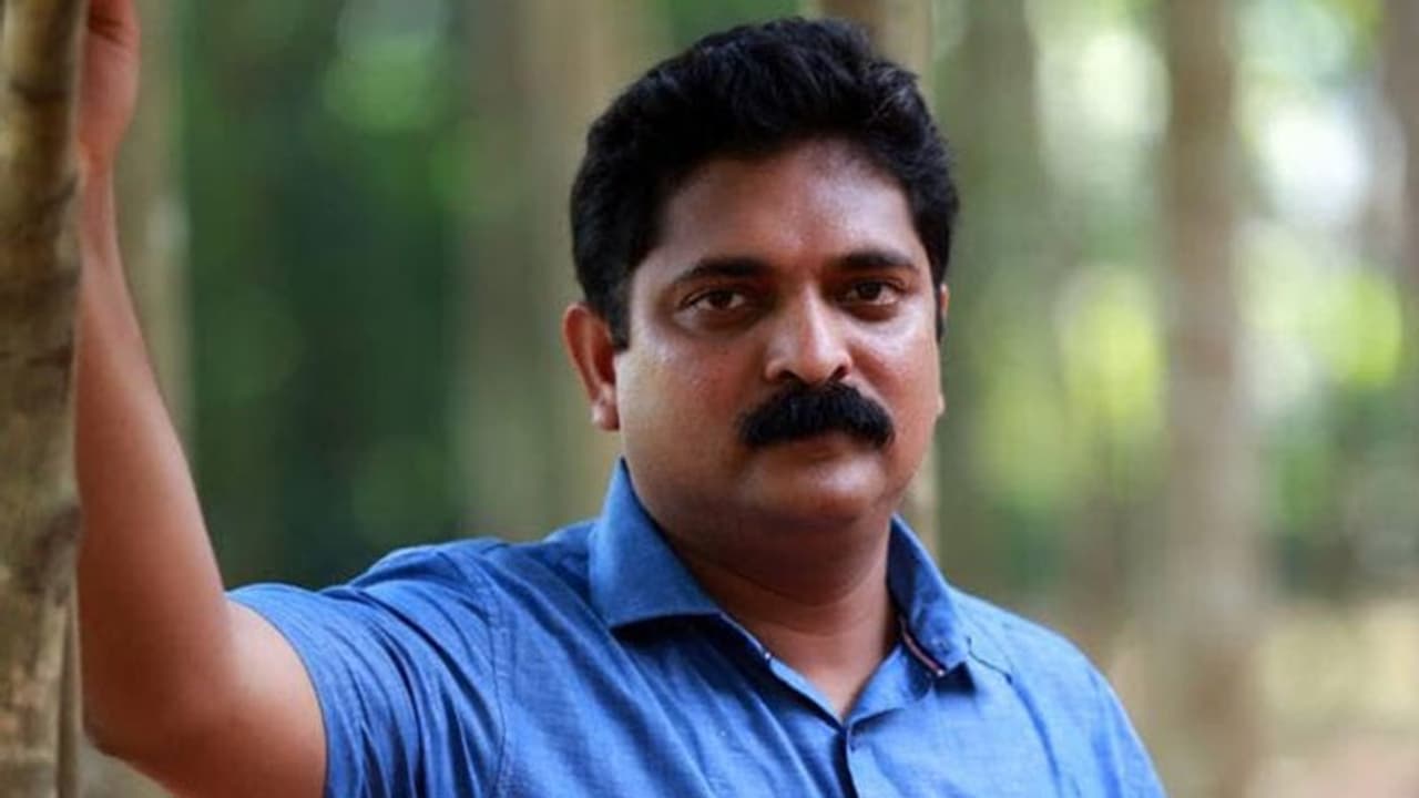 കായികരംഗത്തെ പത്രപ്രവർത്തനരംഗത്തിനുള്ള സമഗ്രസംഭാവന അവാർഡ് അനിൽ അടൂരിന് കായികരംഗത്തെ പത്രപ്രവർത്തനരംഗത്തിനുള്ള സമഗ്രസംഭാവന അവാർഡ് അനിൽ അടൂരിന്