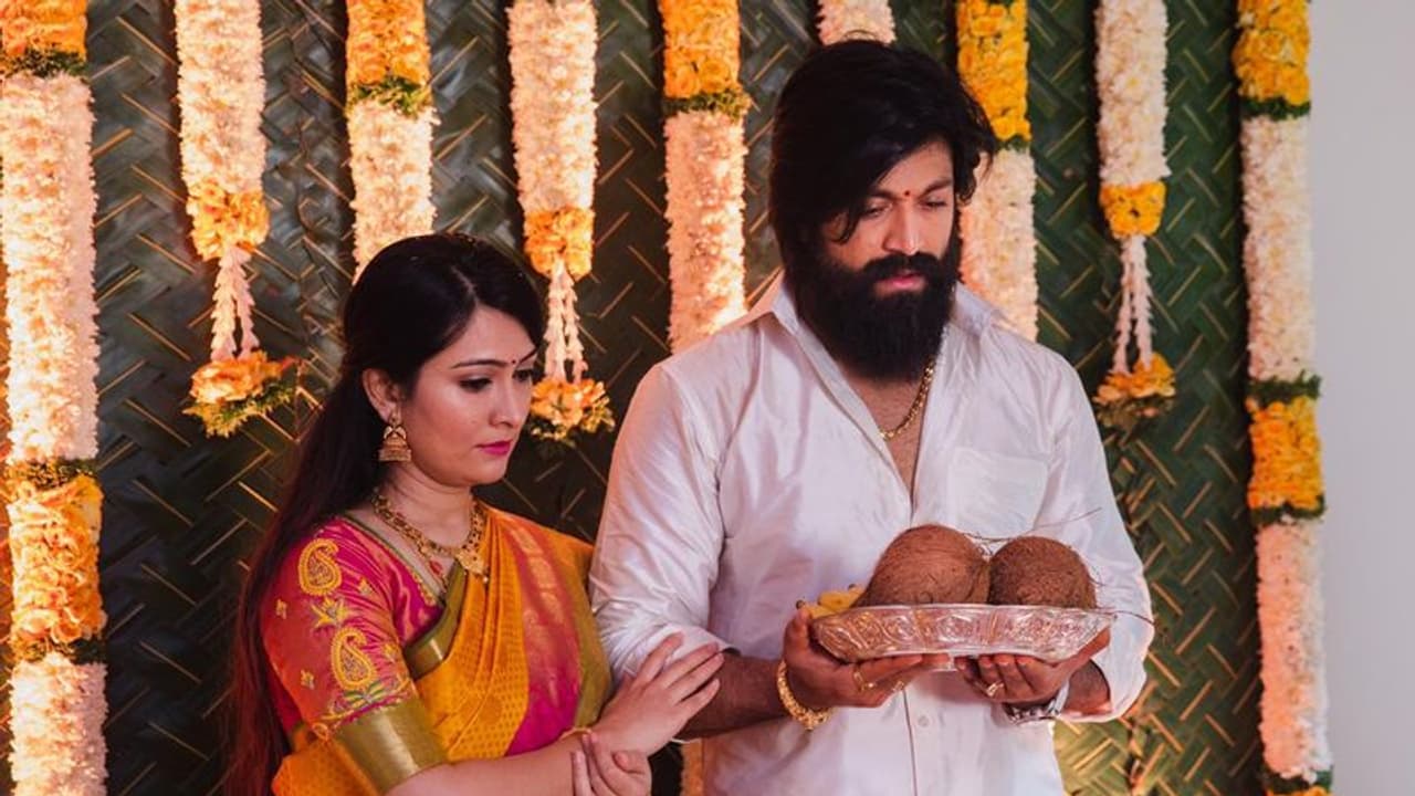 ಎರಡನೇ ಮಗುವಿನ ನಿರೀಕ್ಷೆಯಲ್ಲಿ ರಾಕಿಂಗ್ ದಂಪತಿ ಎರಡನೇ ಮಗುವಿನ ನಿರೀಕ್ಷೆಯಲ್ಲಿ ರಾಕಿಂಗ್ ದಂಪತಿ