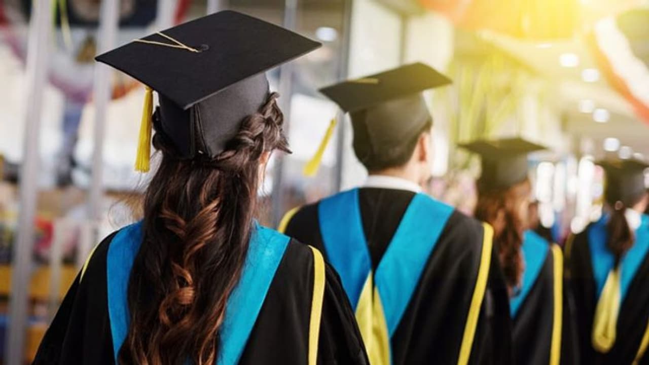 എംബിഎ ഫലമായി, പക്ഷേ പകുതിയില് ഏറെ സീറ്റും ഒഴിഞ്ഞുകിടക്കും ! എംബിഎ ഫലമായി, പക്ഷേ പകുതിയില് ഏറെ സീറ്റും ഒഴിഞ്ഞുകിടക്കും !