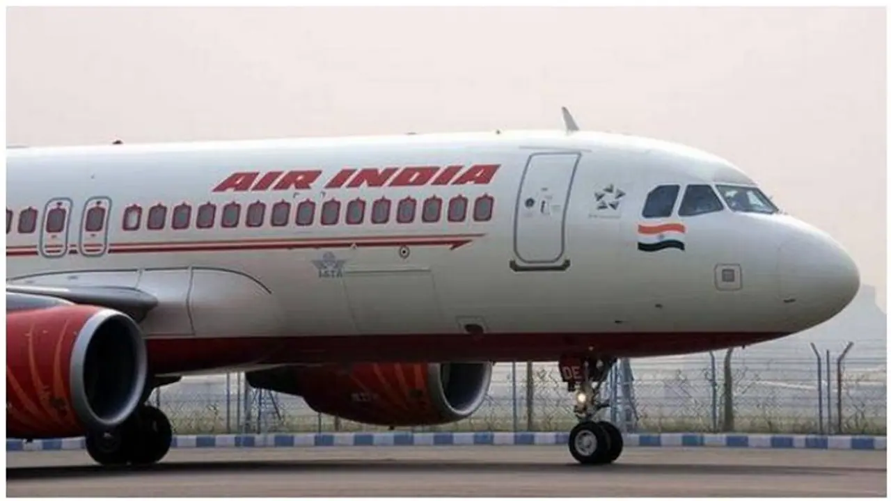 சூப்பர் மார்க்கெட்டில் பிஸ்கெட் பாக்கெட் அபேஸ்… ஏர்இந்தியா பைலட் சஸ்பெண்ட் சூப்பர் மார்க்கெட்டில் பிஸ்கெட் பாக்கெட் அபேஸ்… ஏர்இந்தியா பைலட் சஸ்பெண்ட்