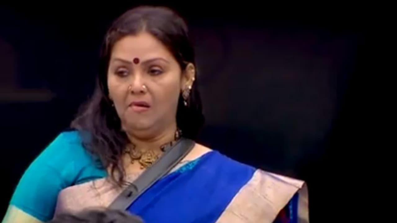 முக்கிய இரண்டு மீட்டர்கள்! பிக்பாஸை அசிங்கப்படுத்திய பாத்திமா பாபு! முக்கிய இரண்டு மீட்டர்கள்! பிக்பாஸை அசிங்கப்படுத்திய பாத்திமா பாபு!