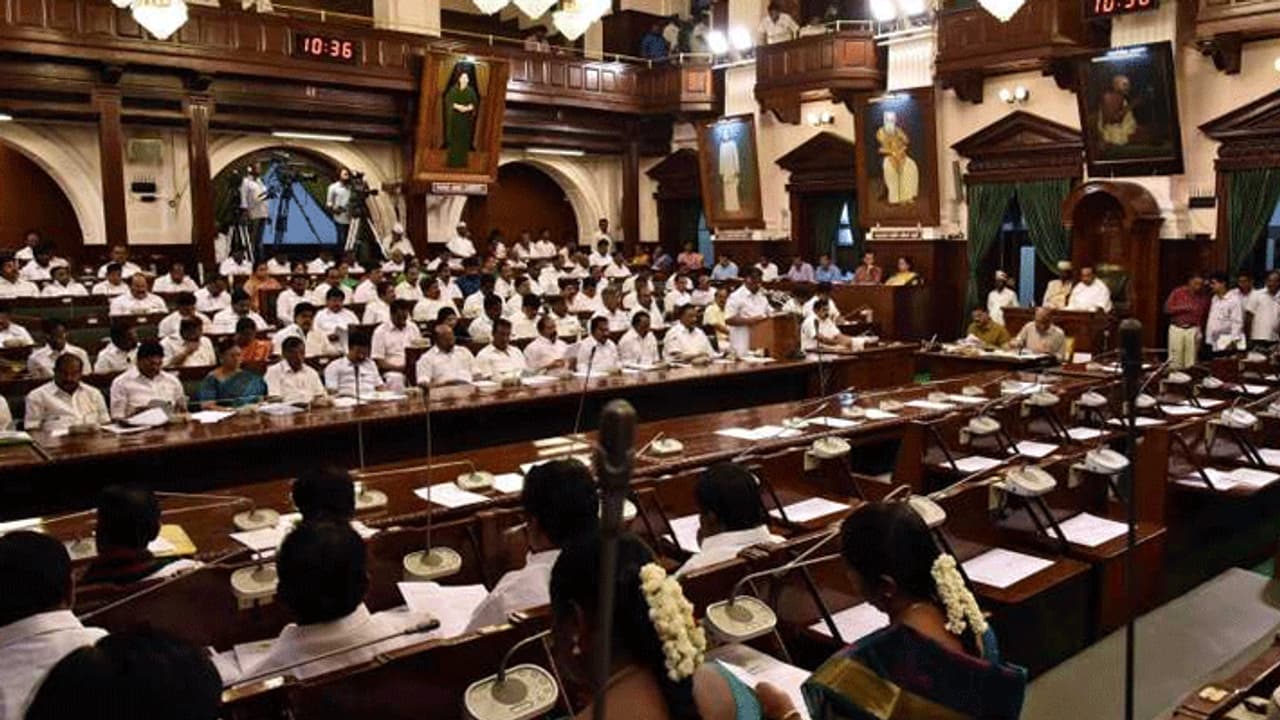 Cooperative: AIADMK ஆட்சியில் நடத்தப்பட்ட கூட்டுறவு சங்கங்கள் கலைப்பு.. சட்டப்பேரவையில் மசோதா இன்று தாக்கல்.!