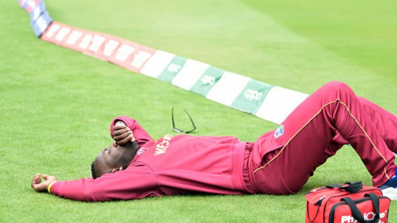 বিশ্বকাপে আরও এক নক্ষত্রপতন! ভারত ম্যাচের আগে পেশি শক্তি কমল ওয়েস্টইন্ডিজের বিশ্বকাপে আরও এক নক্ষত্রপতন! ভারত ম্যাচের আগে পেশি শক্তি কমল ওয়েস্টইন্ডিজের