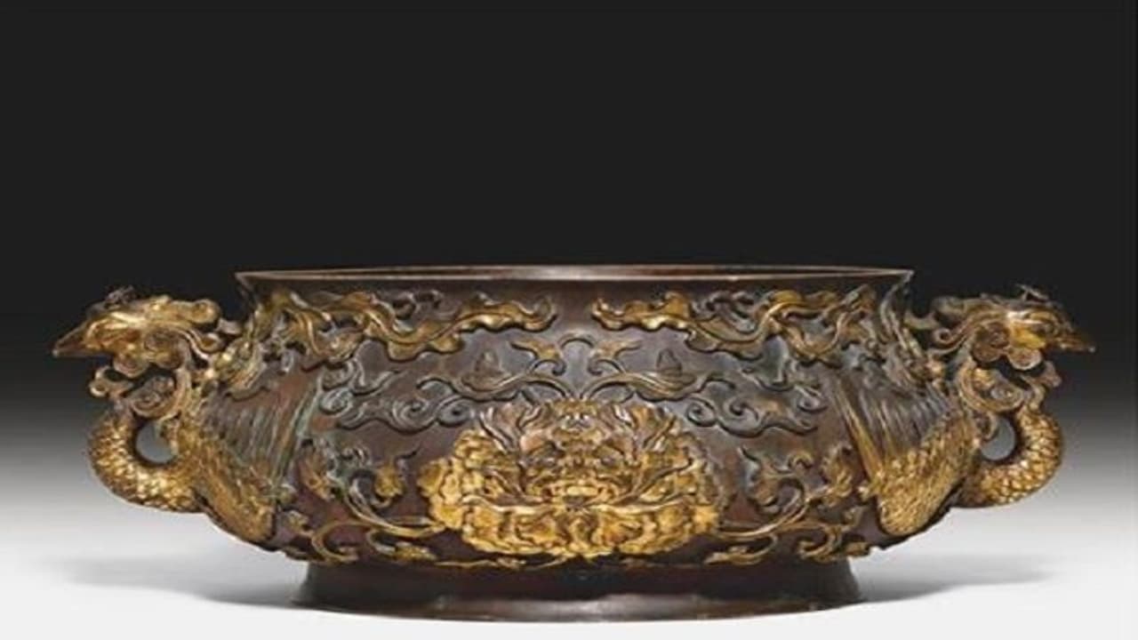 ಟೆನ್ನಿಸ್ ಬಾಲ್ ಇಡ್ತಿದ್ದ ಪಿಂಗಾಣಿ: ಮಾರಾಟದಲ್ಲಿ ಮೆರೆದ ರಾಣಿ! ಟೆನ್ನಿಸ್ ಬಾಲ್ ಇಡ್ತಿದ್ದ ಪಿಂಗಾಣಿ: ಮಾರಾಟದಲ್ಲಿ ಮೆರೆದ ರಾಣಿ!