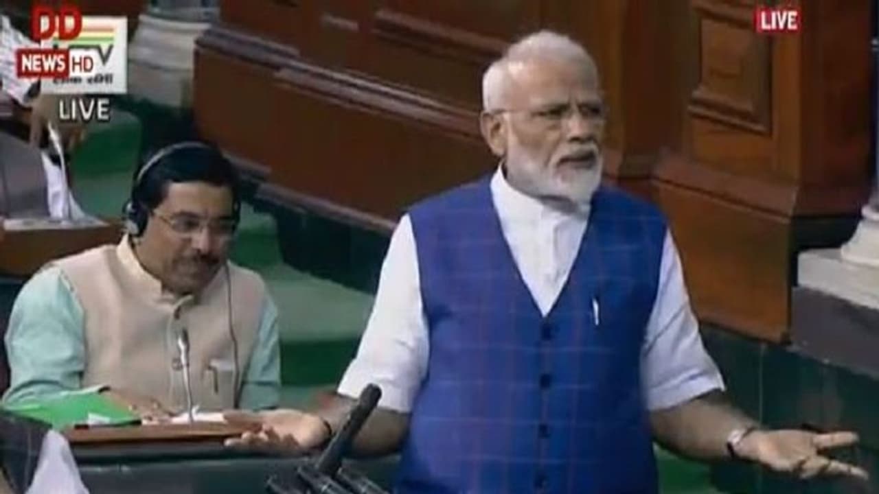 Congress never recognised efforts of anyone other than the Gandhi Nehru family: PM Modi Congress never recognised efforts of anyone other than the Gandhi Nehru family: PM Modi