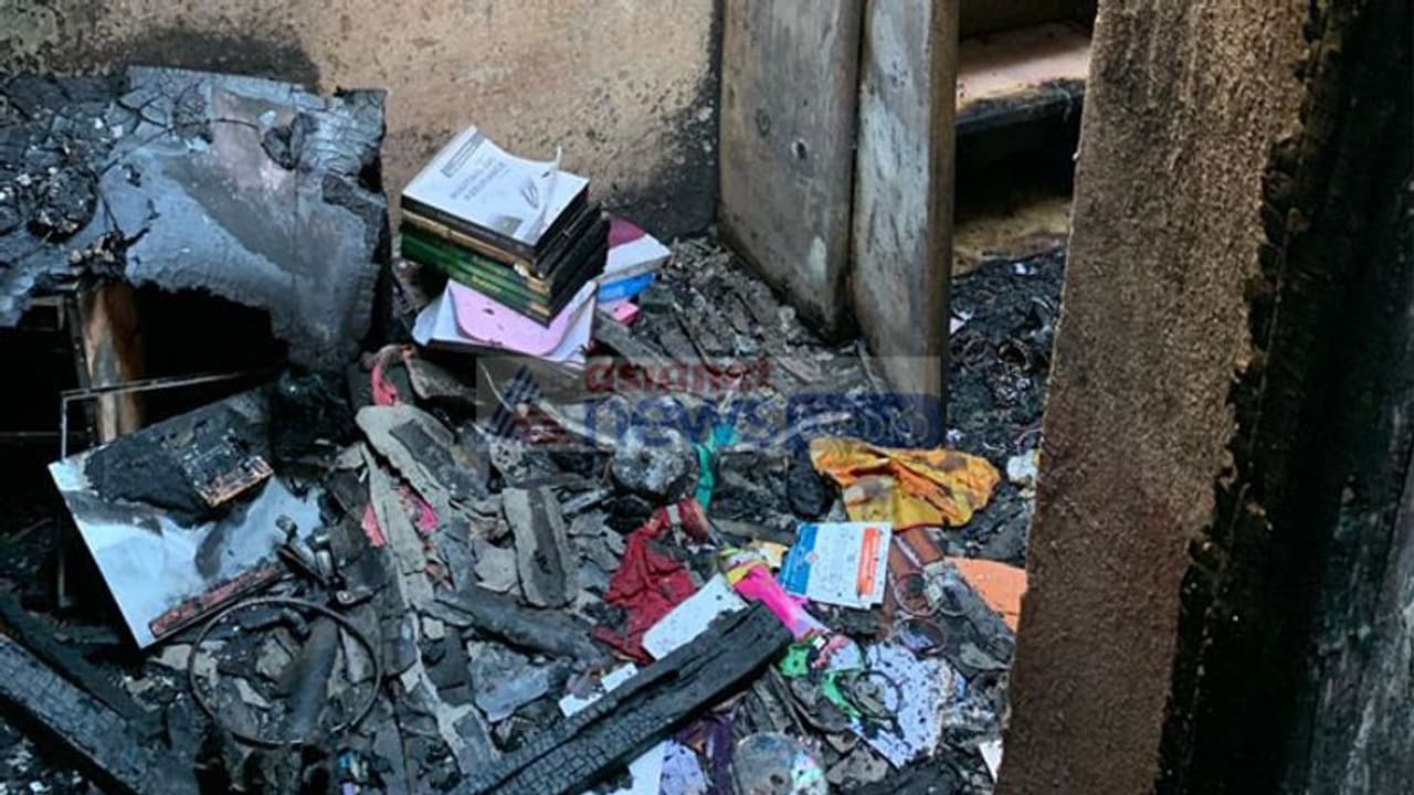 Uttar Pradesh: Mau cylinder blast death toll increases to 17 Uttar Pradesh: Mau cylinder blast death toll increases to 17