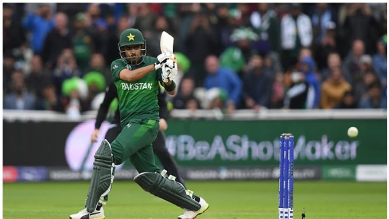 റെക്കോര്ഡ് തിളക്കത്തില് ബാബര് അസം റെക്കോര്ഡ് തിളക്കത്തില് ബാബര് അസം